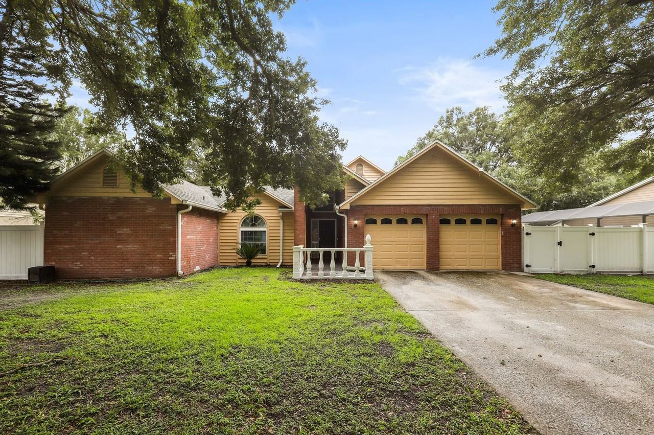 1214 Dockside Dr - Photo 2 of 27