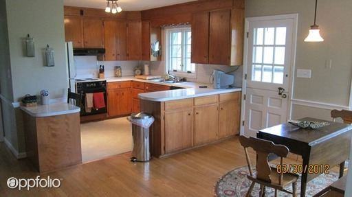 10943 Mapleville Rd - Photo 2 of 24