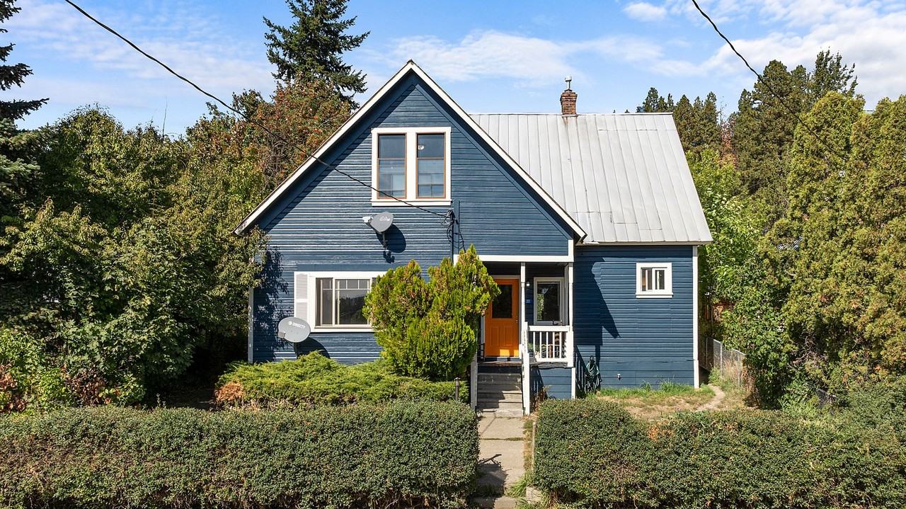 203 W Nevada Ave - Photo 2 of 47