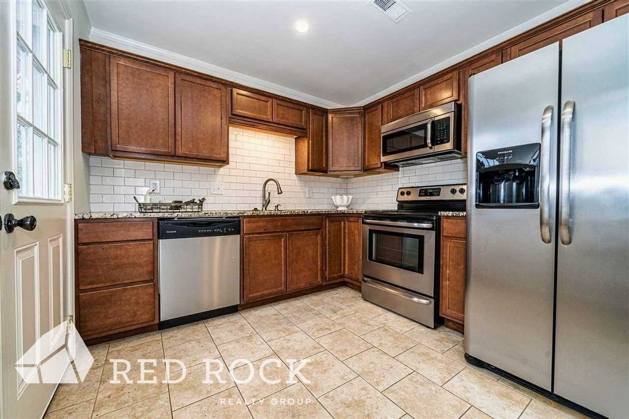 1216 Krin Ave - Photo 5 of 22