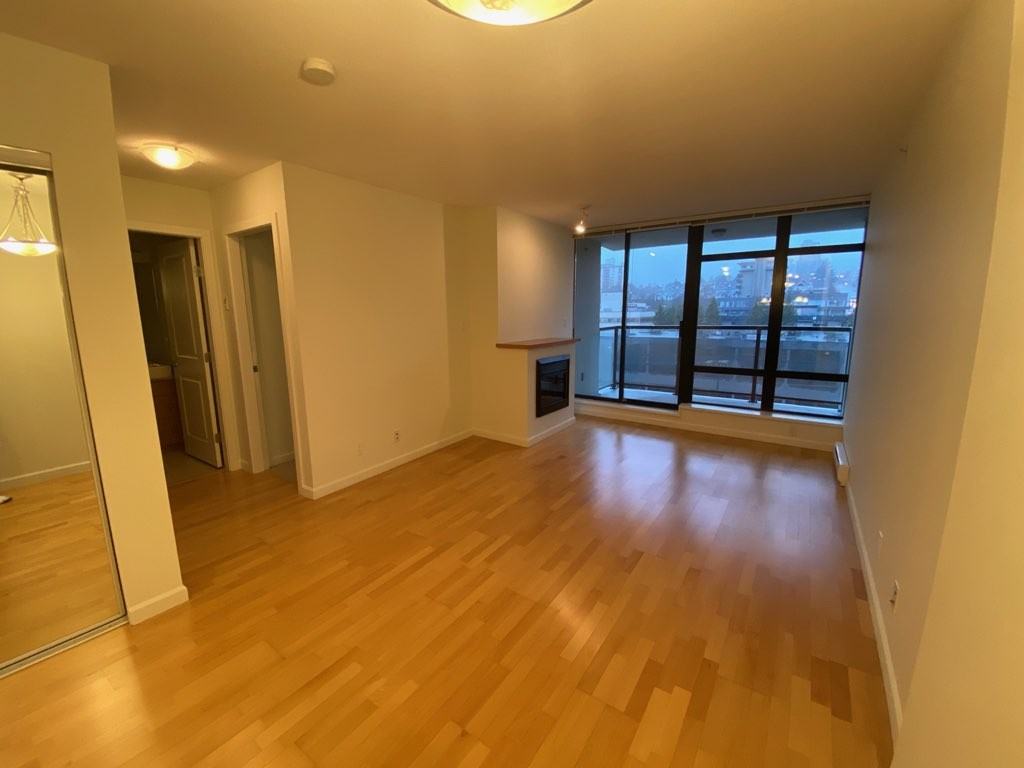 610 Victoria St #1008 - Photo 4 of 15