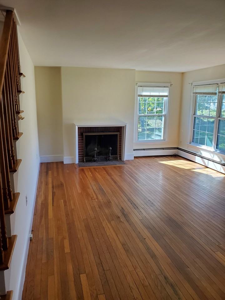 29 Gardiner Rd - Photo 2 of 18