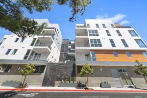 featured image of 1001 N Fairfax Ave