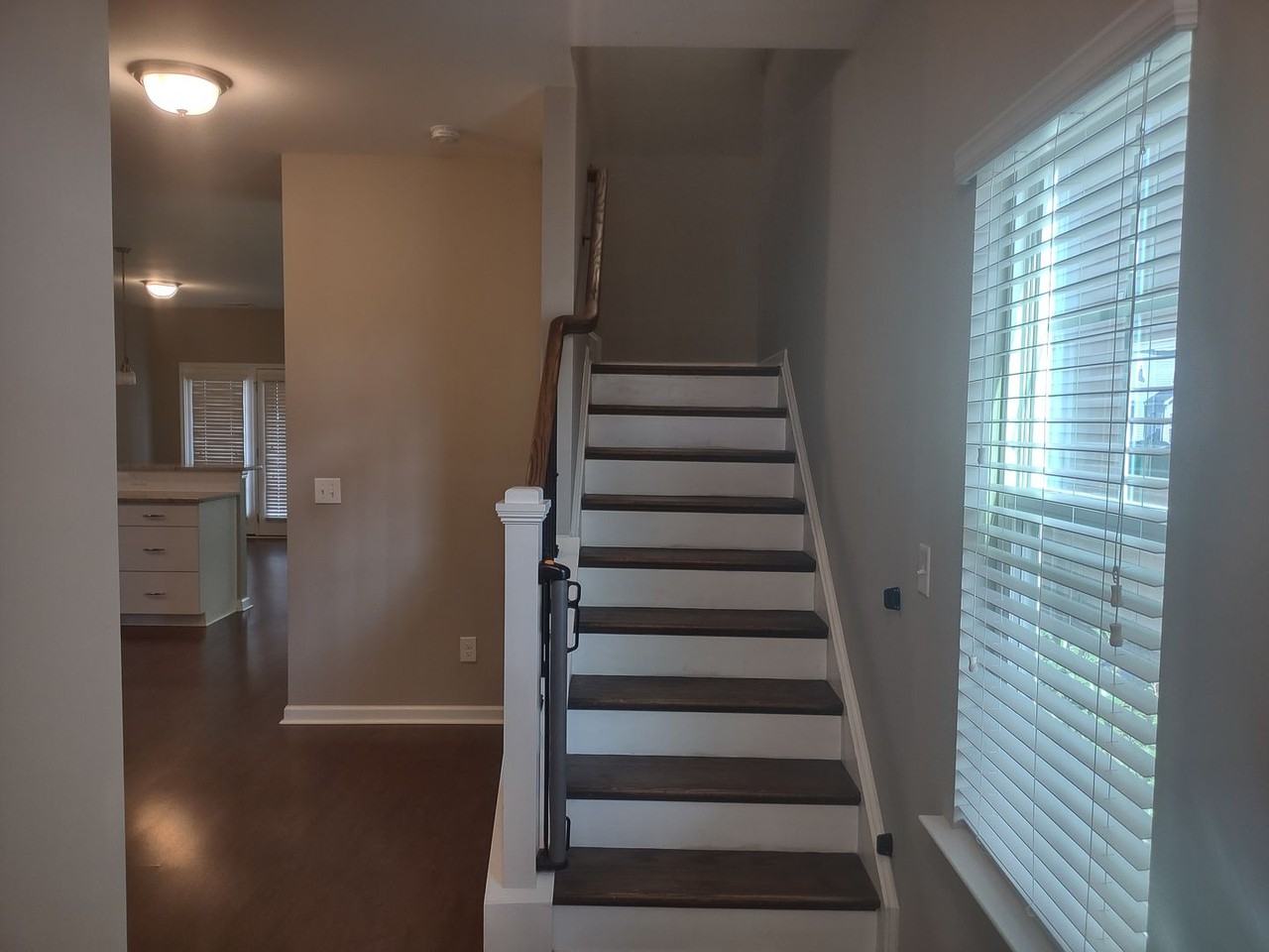 911 Tuxford Trl - Photo 3 of 35