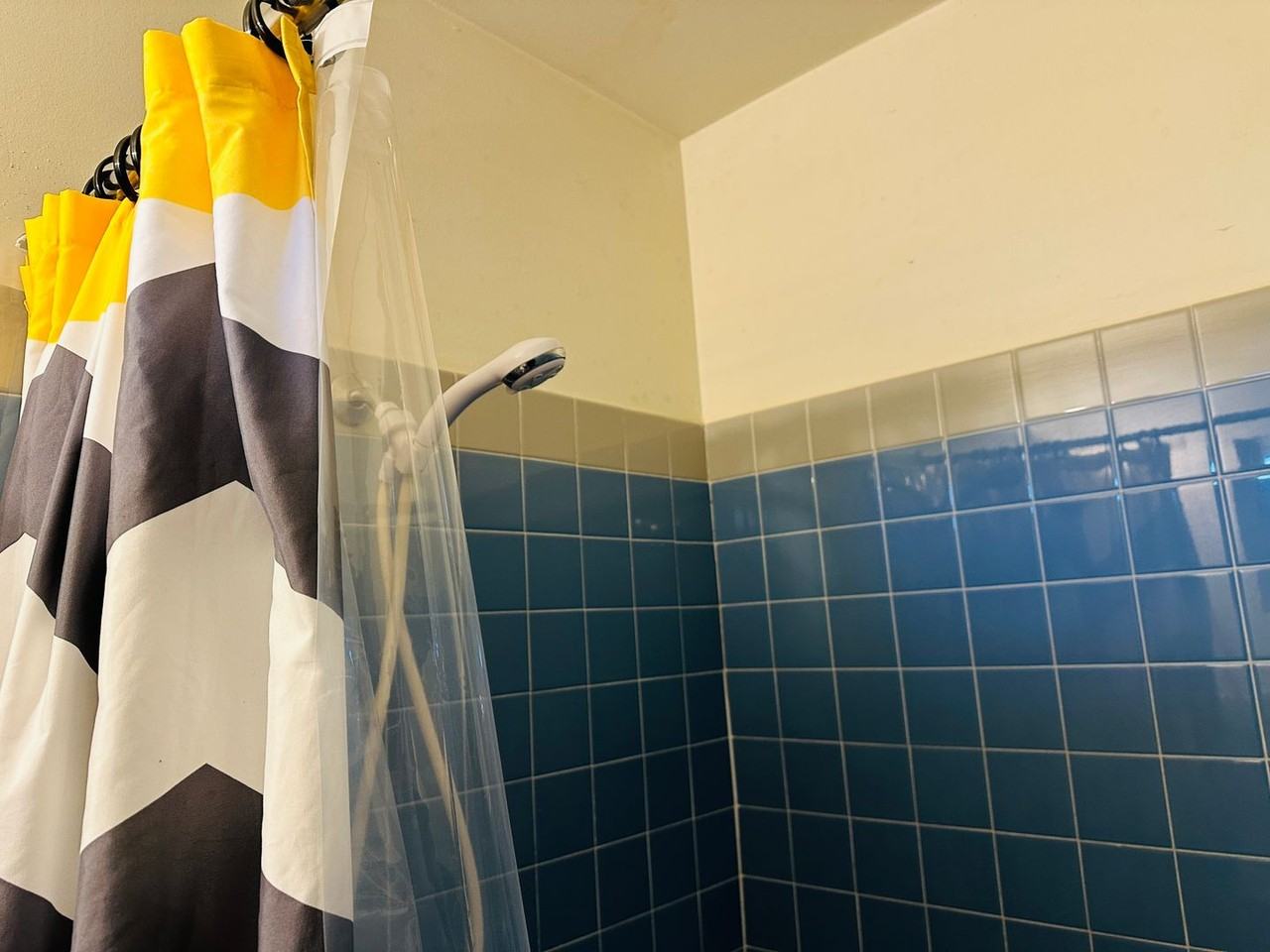 3404 2nd Ave N #20 - Photo 3 of 23
