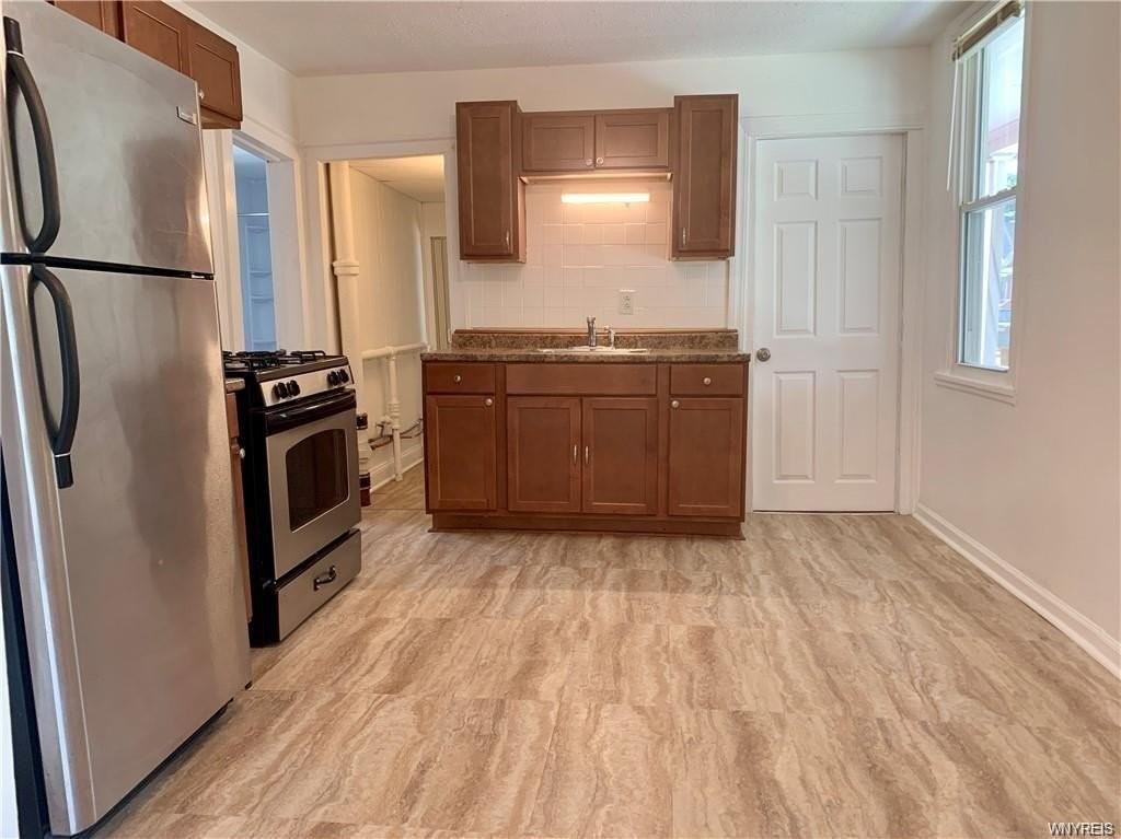 117 Farmer St - Photo 2 of 14