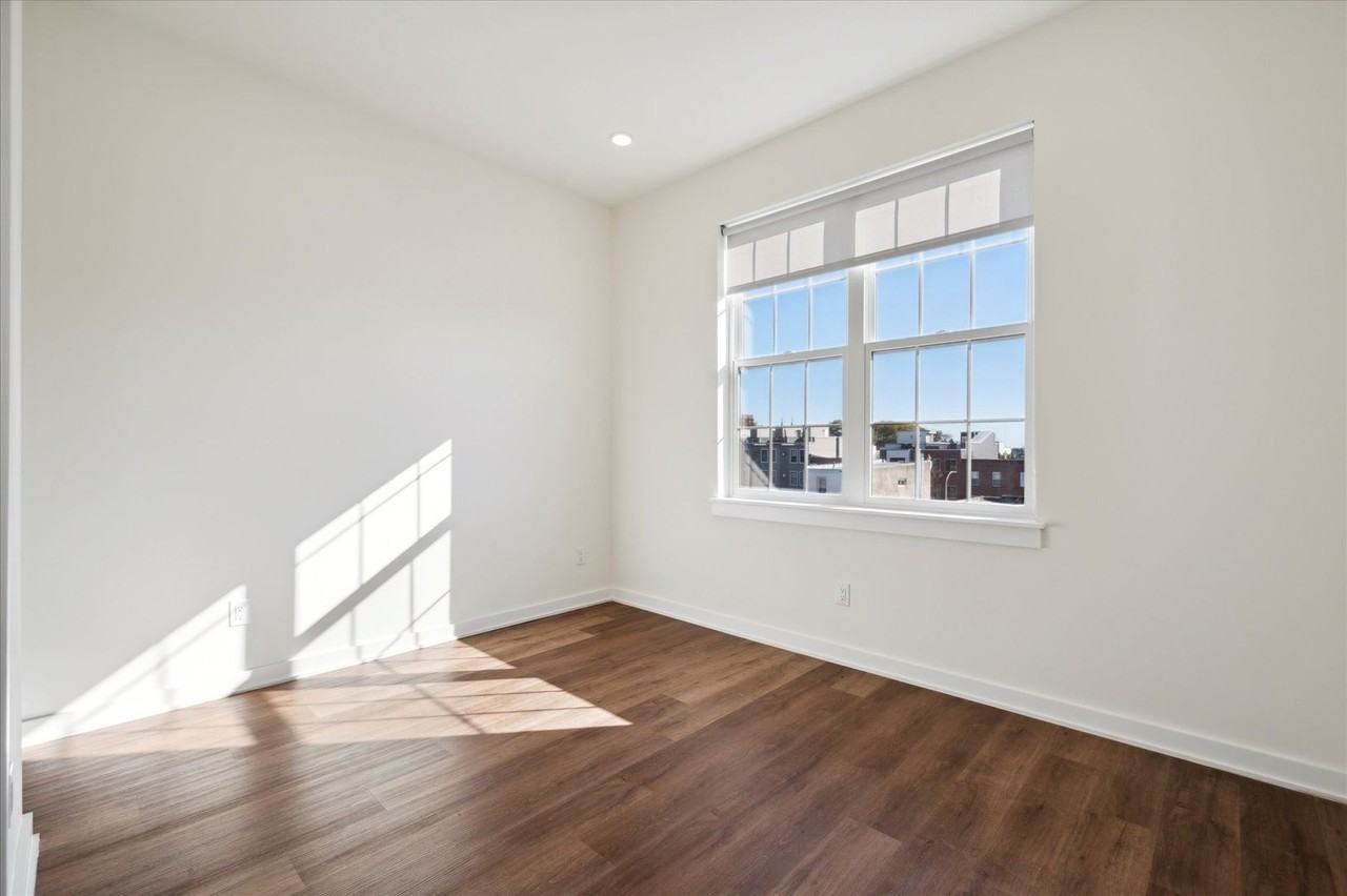 Aston Lofts - Photo 5 of 49