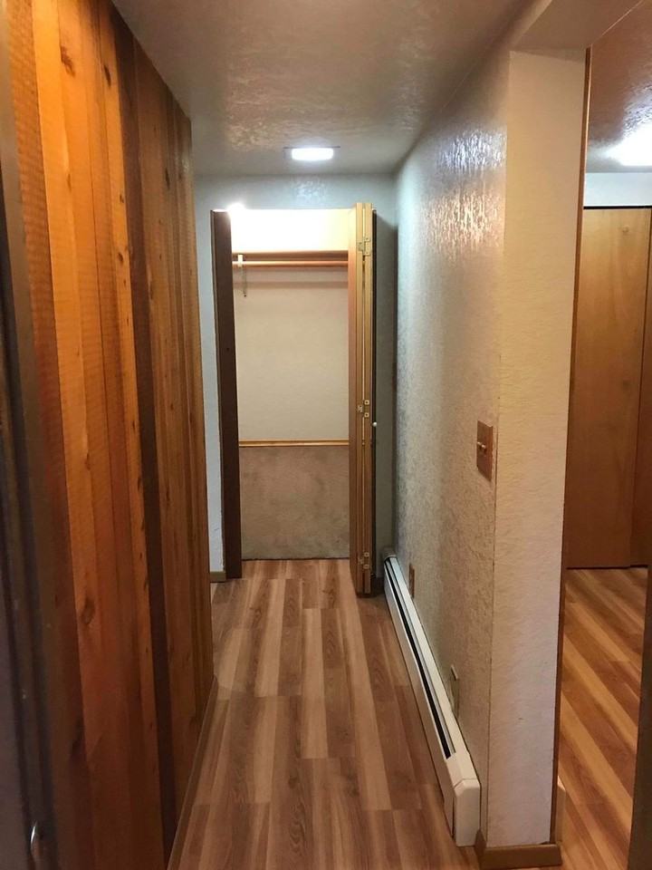 1721 Larch St - Photo 3 of 18