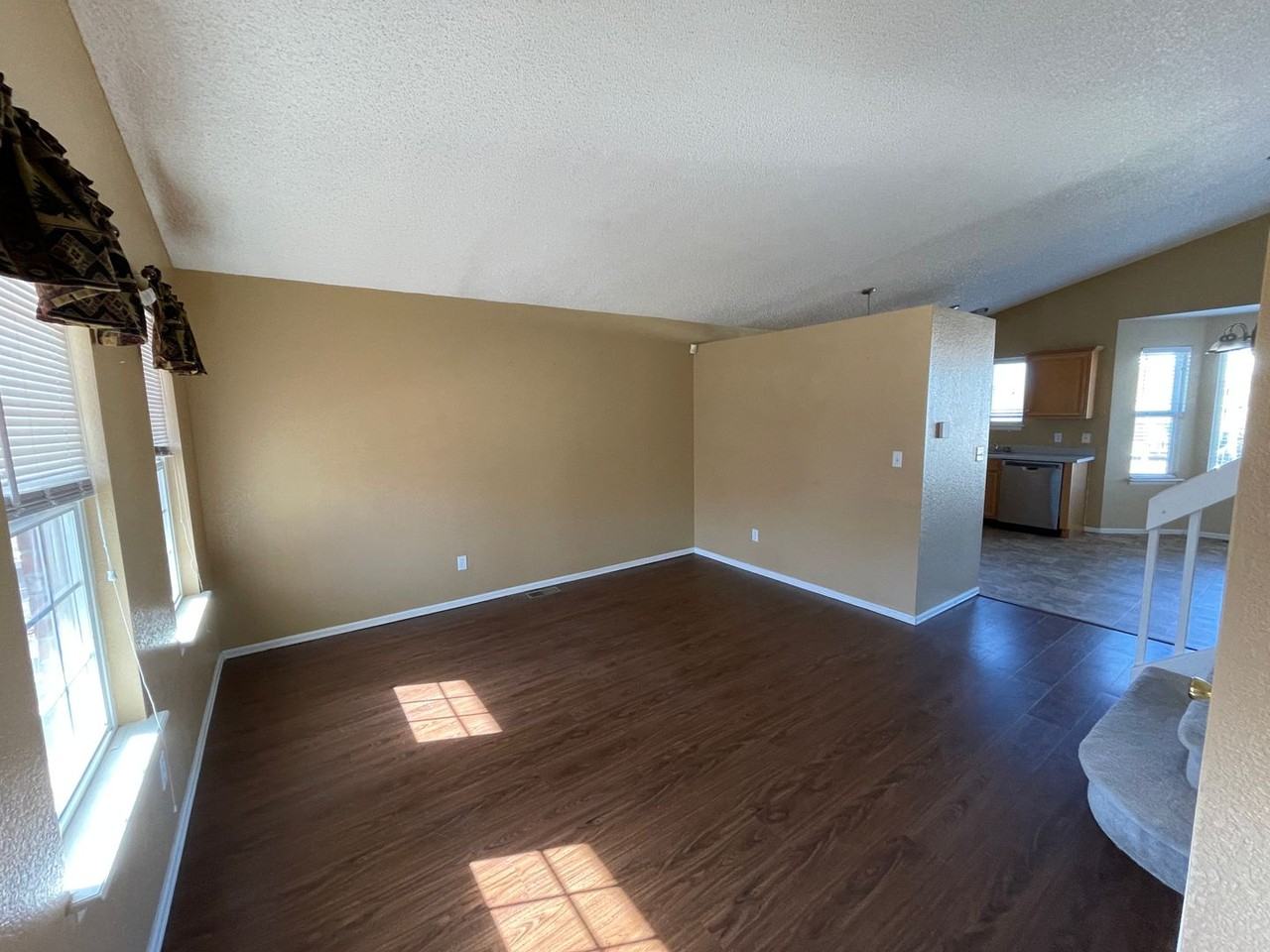 5423 S Valdai Way - Photo 2 of 25