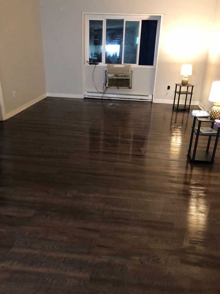 1217 Moss St - Photo 4 of 20