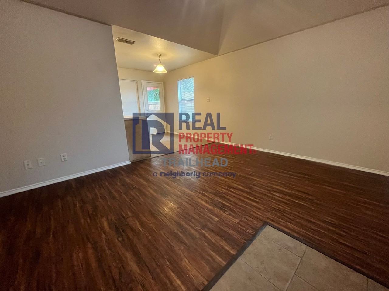 121 Stewart Bend Ct - Photo 3 of 27