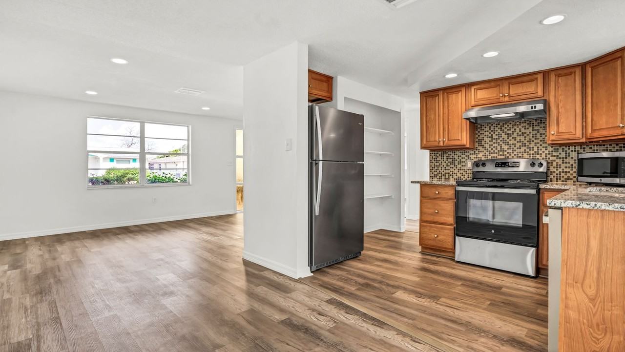 7124 Parrot Dr - Photo 7 of 29