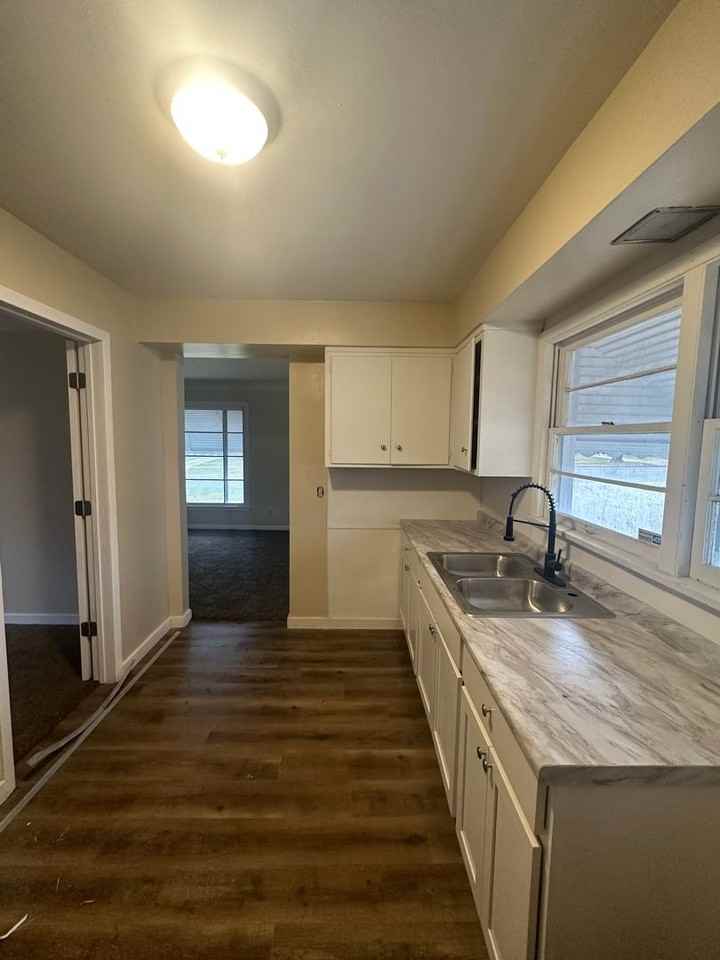 14910 Harvard Ave - Photo 2 of 9