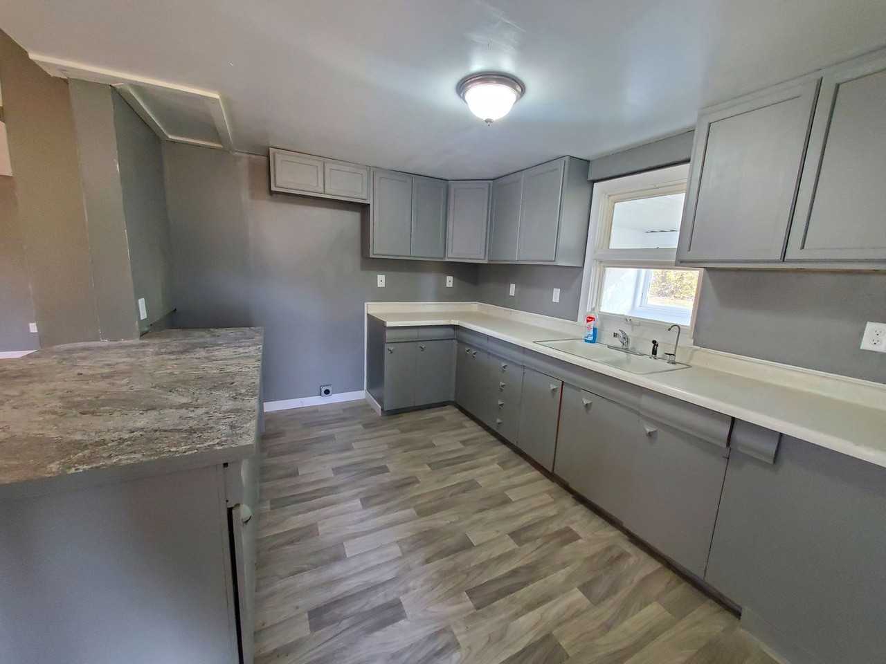 812 E End Ave - Photo 7 of 15