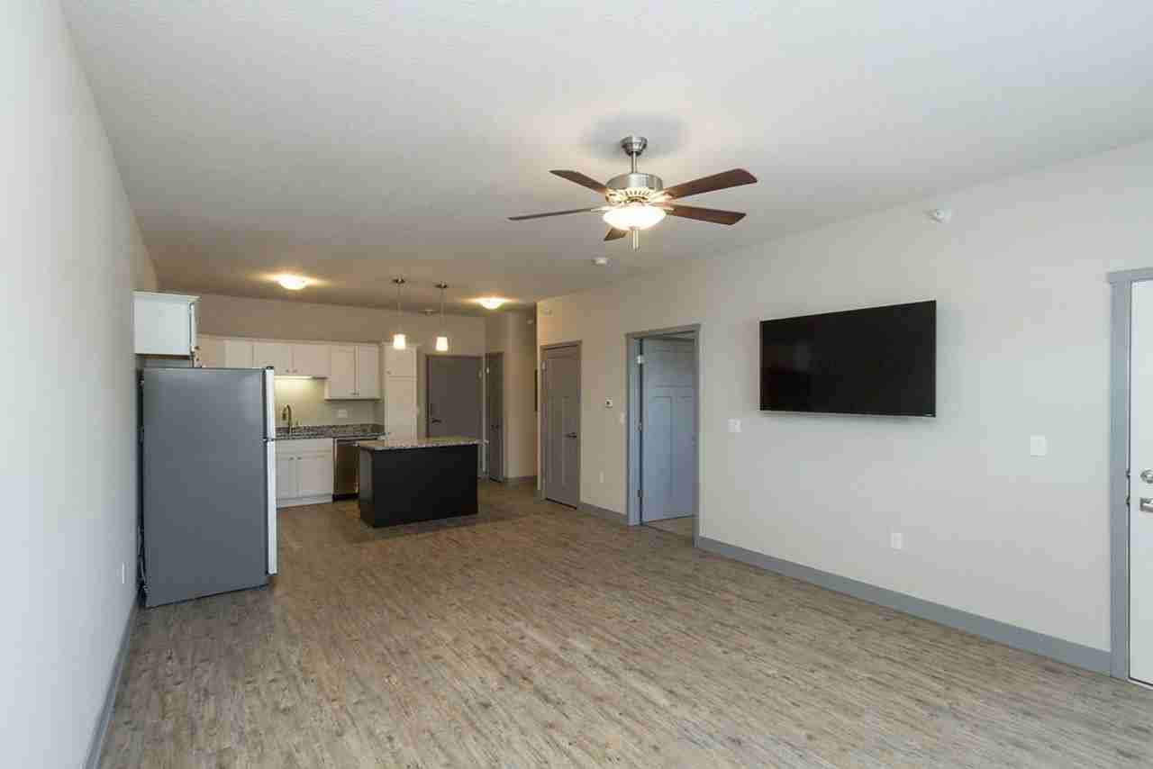 Aurora Heights | 2126 - Photo 4 of 12