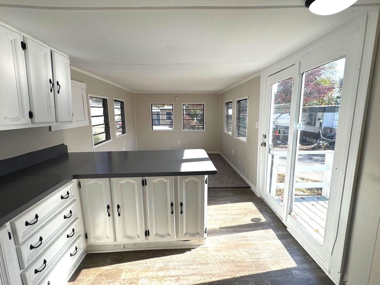 35 Rita Faiola Ln - Photo 5 of 11