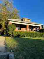 featured image of 235 N Oakland Ave