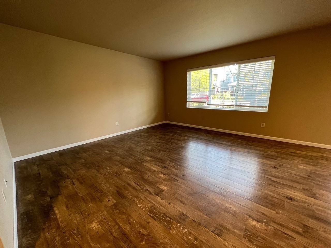 3986 Se Lone Oak St - Photo 2 of 12