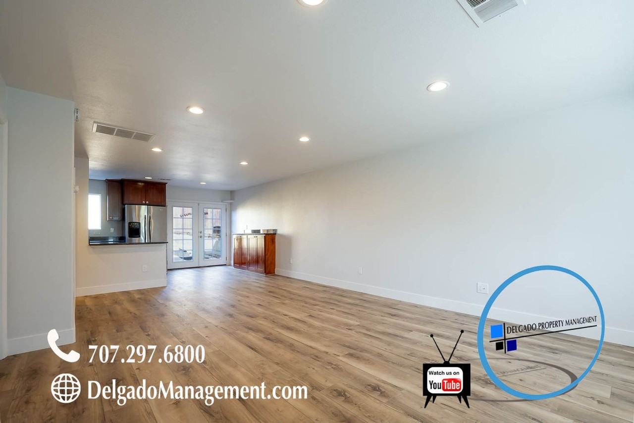 240 Kentucky St - Photo 4 of 24