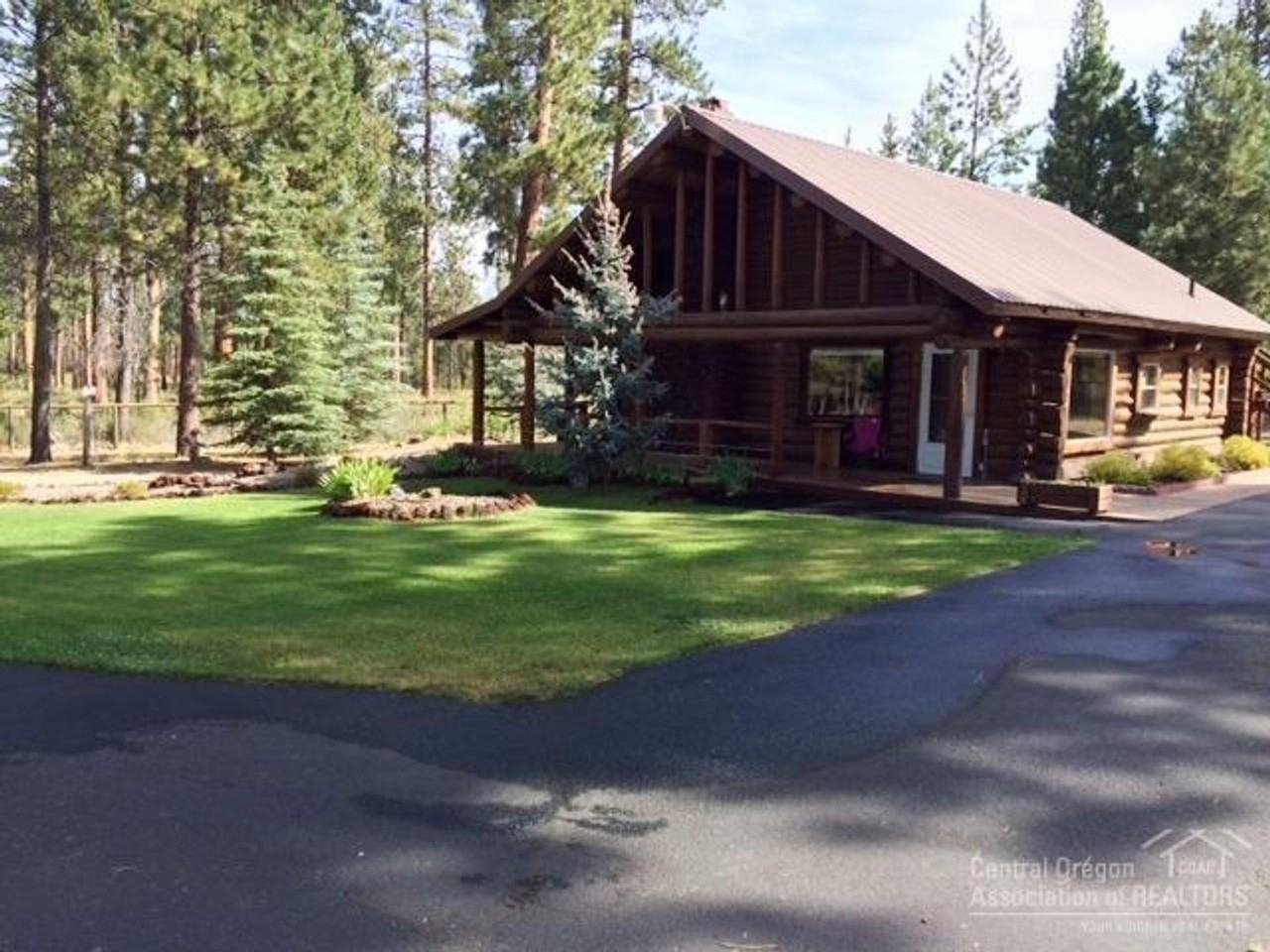 17686 Henna Ct - Photo 3 of 19