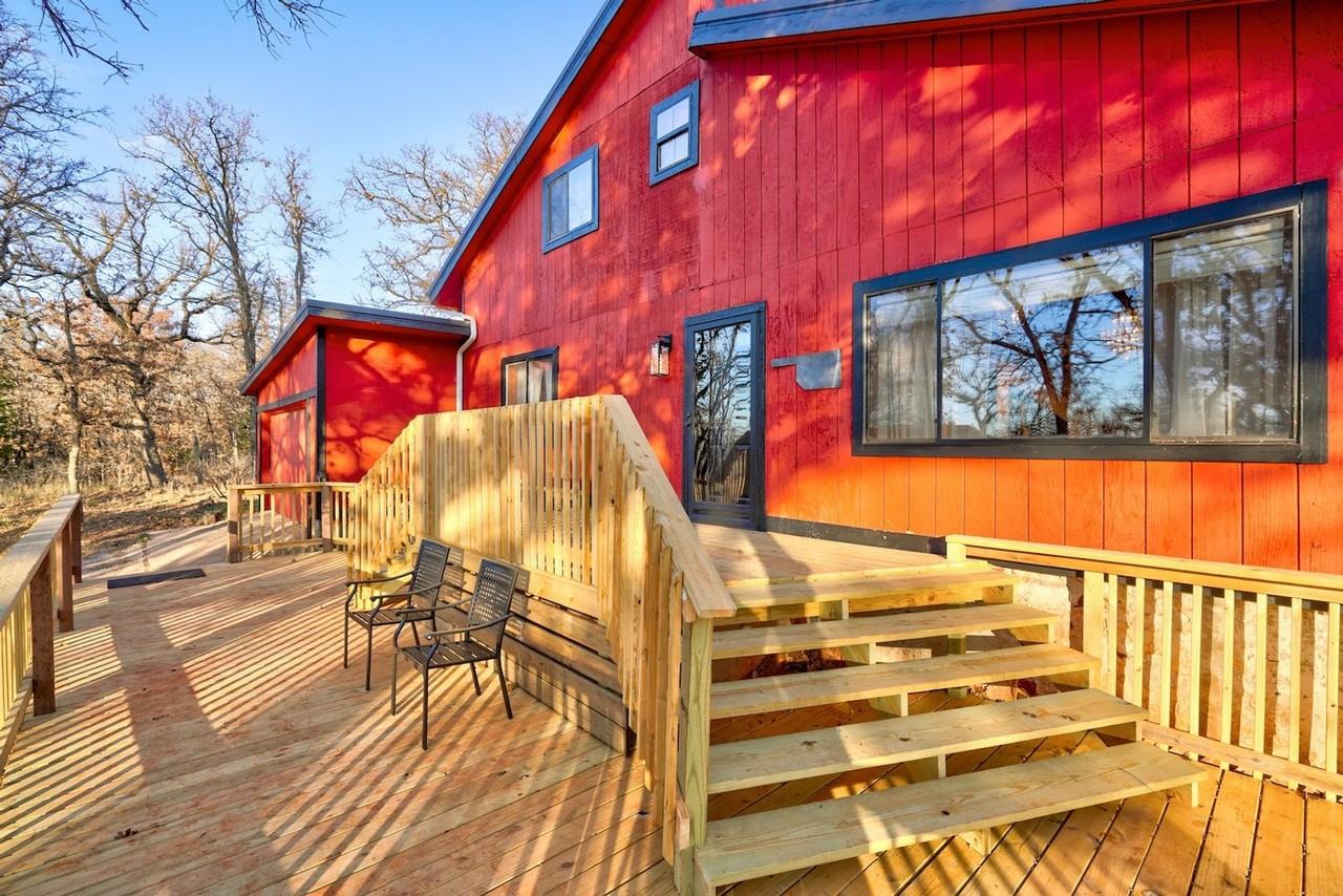 19518 S Dobbs Rd - Photo 2 of 14