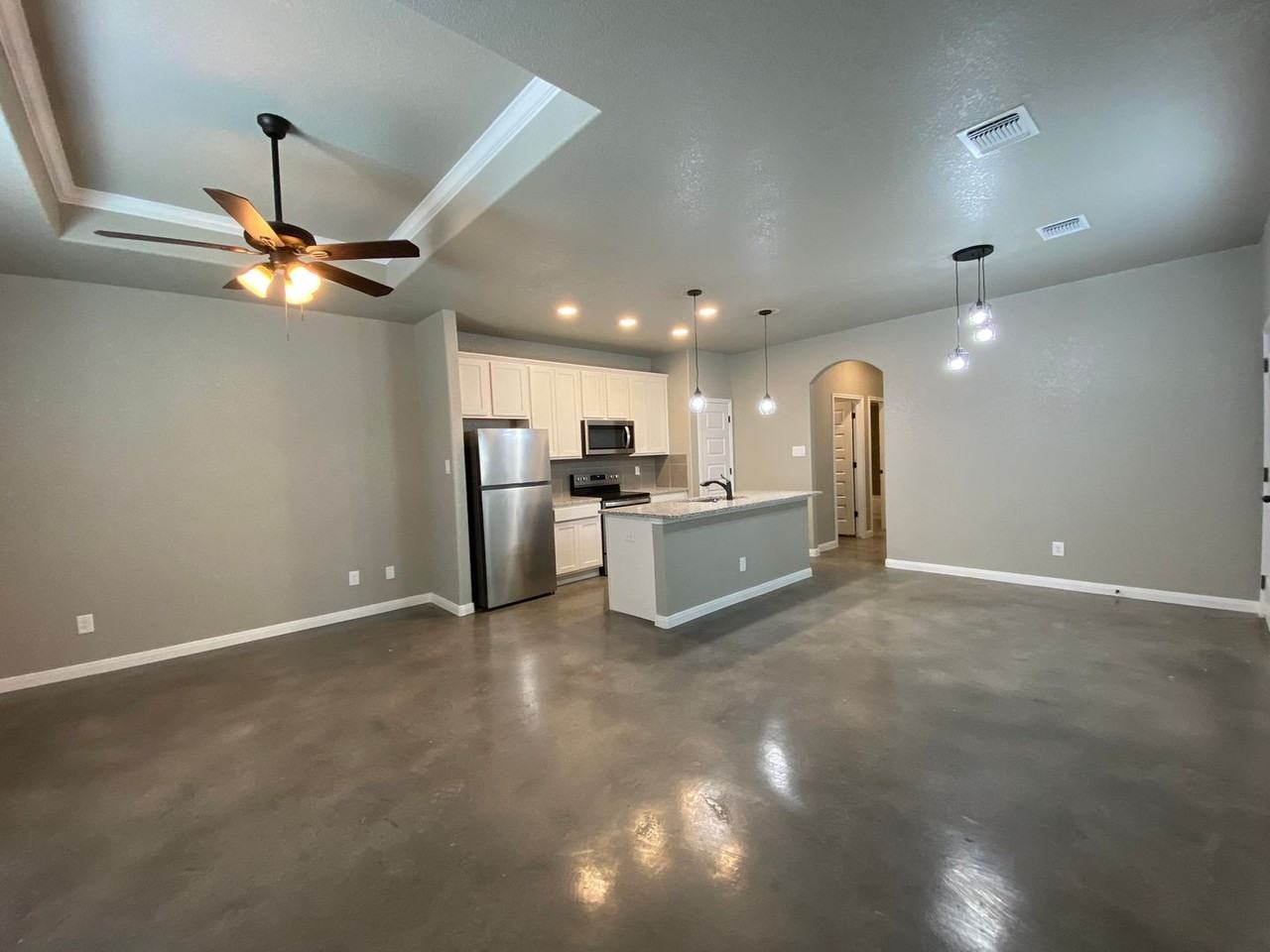 530 E Baxter - Photo 3 of 19