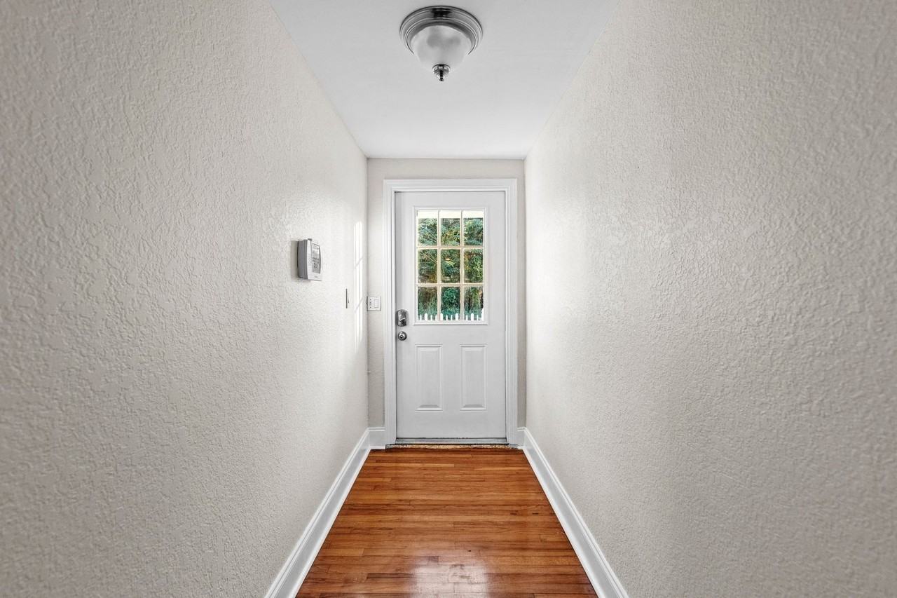 162 W Burgess Rd - Photo 3 of 29
