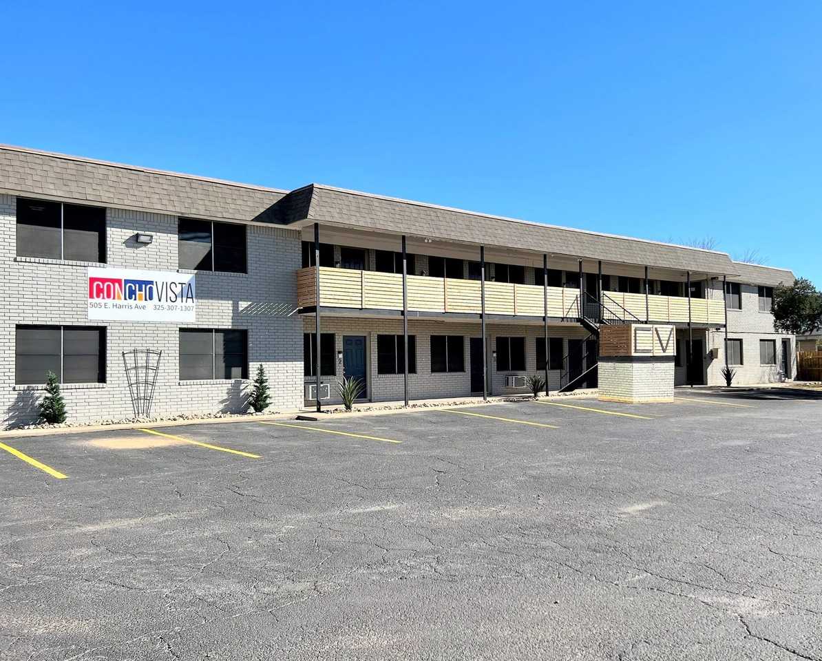 Concho Vista Apartments - Photo 2 of 8