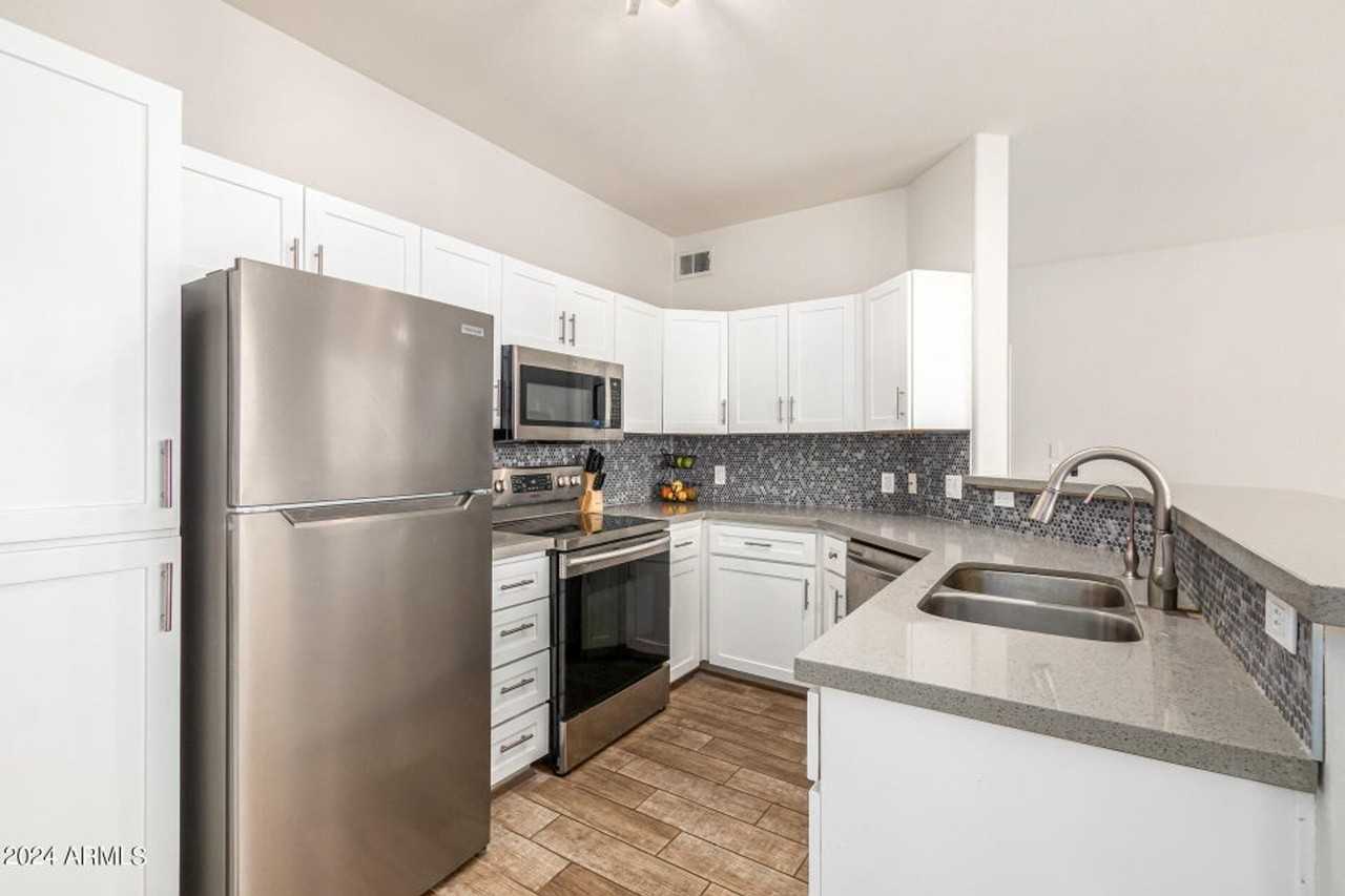 9550 E Thunderbird Rd #266 - Photo 7 of 27