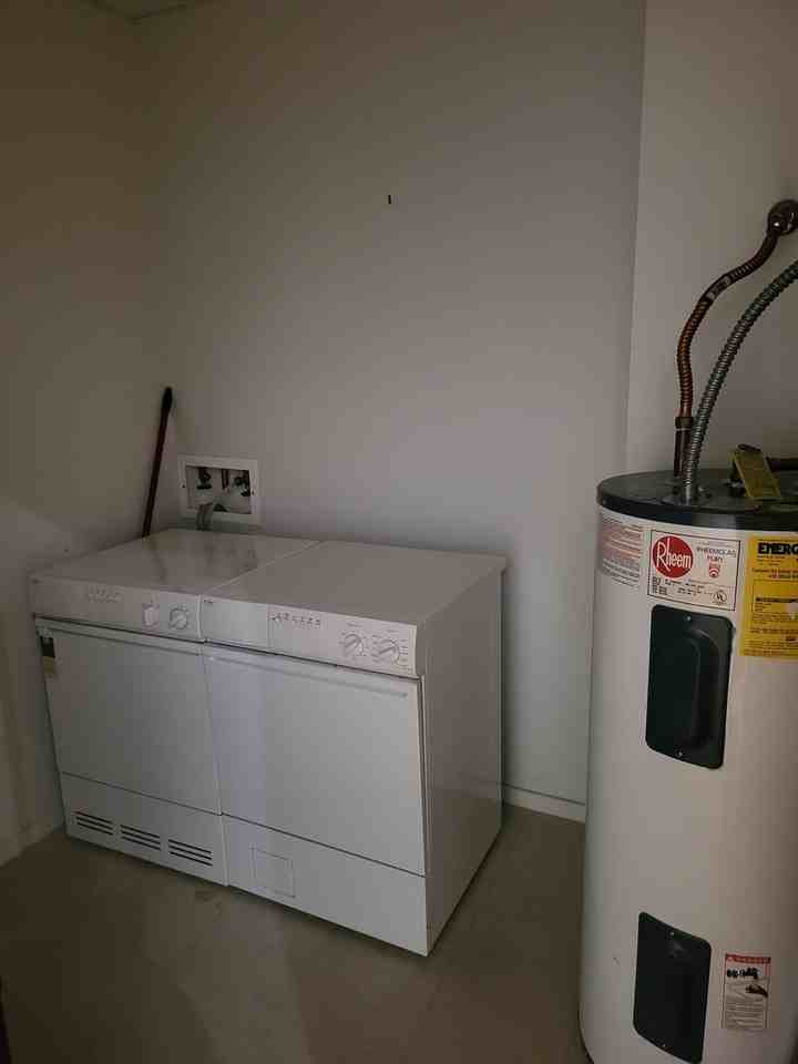 400 Copper Ave Ne #104 - Photo 5 of 6