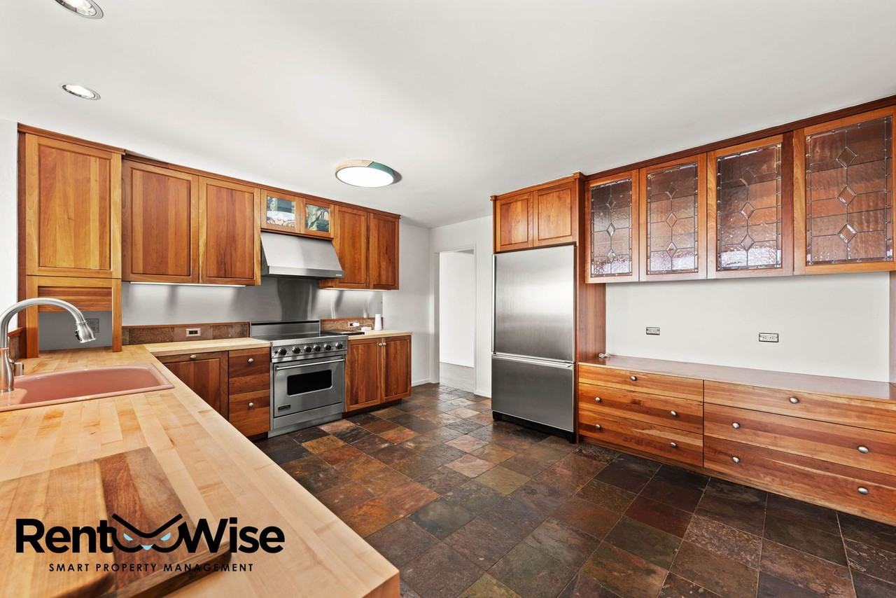 123 Mendosa Ave - Photo 3 of 47