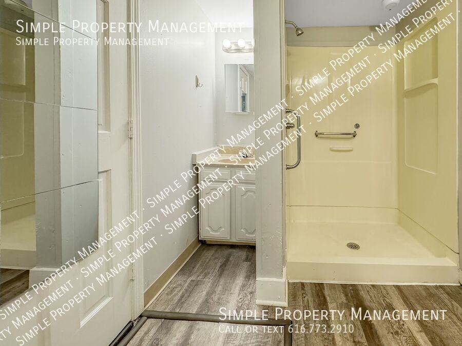 1572 Quarry Ave Nw - Photo 7 of 15