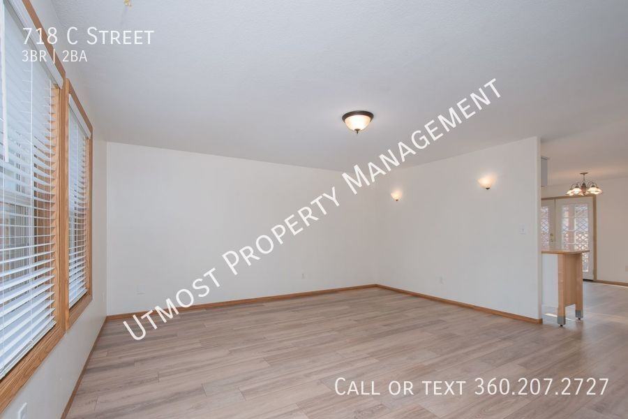 718 C St - Photo 4 of 10