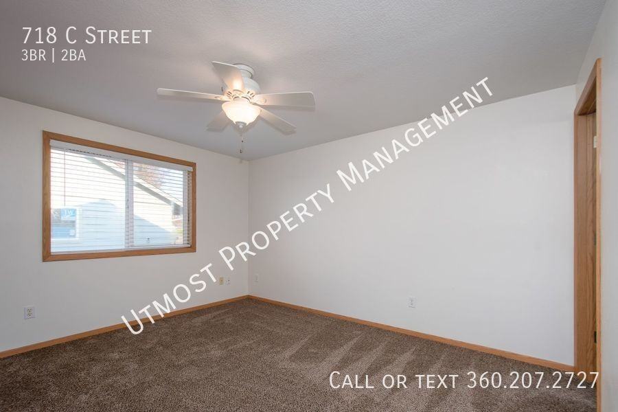 718 C St - Photo 6 of 10