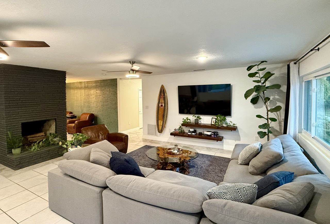 5870 N Courtenay Pkwy #1 - Photo 4 of 18