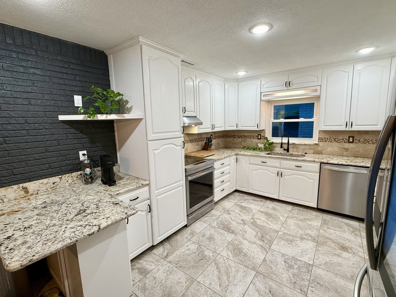 5870 N Courtenay Pkwy #1 - Photo 7 of 17