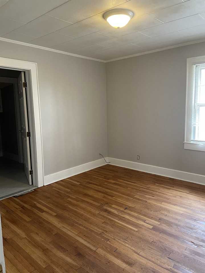 314 Spence St #NA - Photo 7 of 12