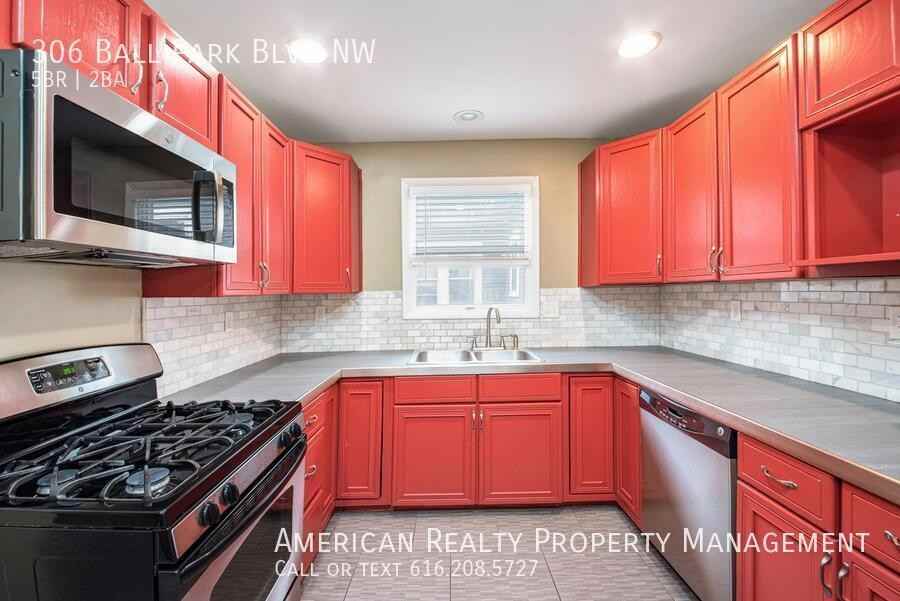 306 Ball Park Blvd Nw - Photo 4 of 20