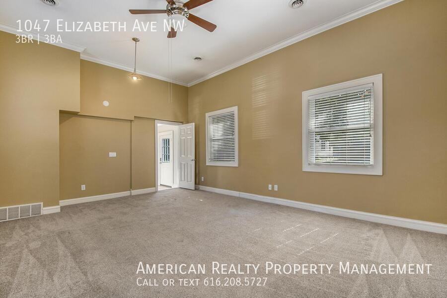 1047 Elizabeth Ave Nw - Photo 5 of 17