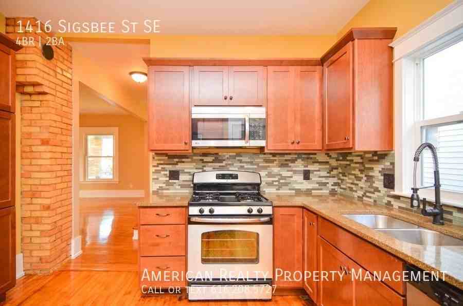 1416 Sigsbee St Se - Photo 4 of 16