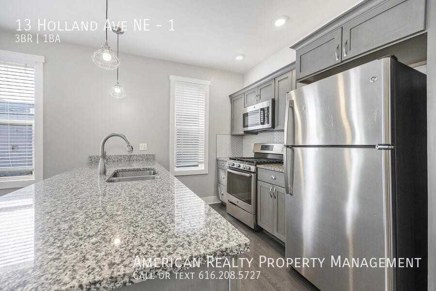 13 Holland Ave Ne #1 - Photo 4 of 13