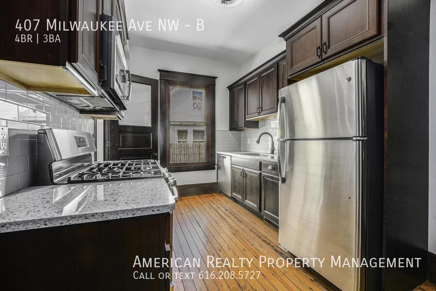 407 Milwaukee Ave Nw #B - Photo 2 of 19