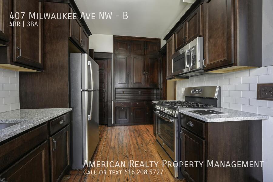 407 Milwaukee Ave Nw #B - Photo 4 of 19