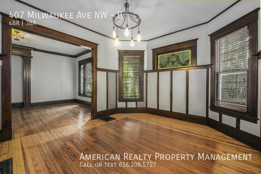 407 Milwaukee Ave Nw #B - Photo 5 of 19