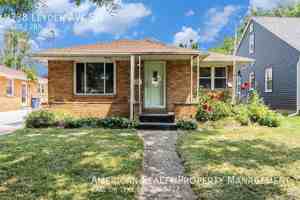 featured image of 238 Leyden Ave Sw