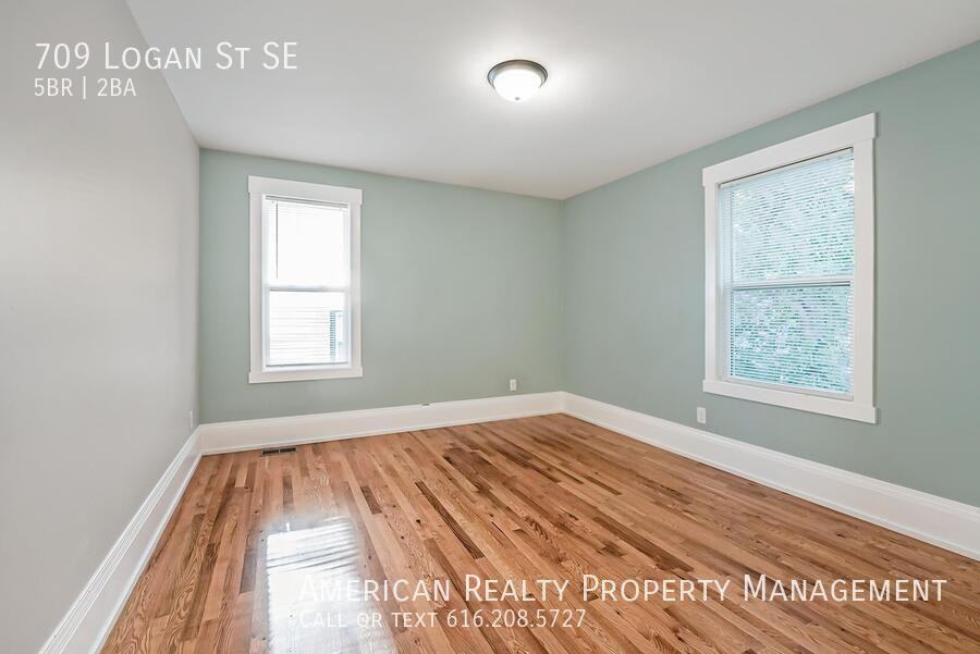 709 Logan St Se - Photo 7 of 16