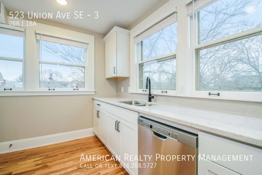 523 Union Ave Se #3 - Photo 5 of 28