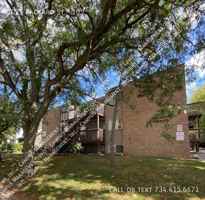 featured image of 1025 Packard St #105