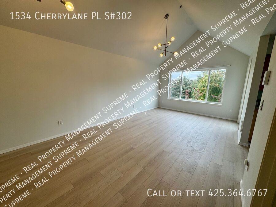 1534 Cherrylane Pl S Apt 302 - Photo 6 of 9