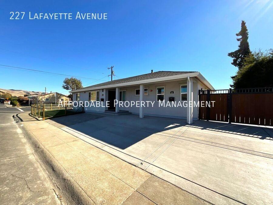 227 Lafayette Ave - Photo 2 of 12
